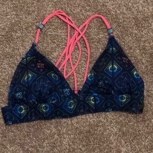 Women’s Rocky swim top size Large
